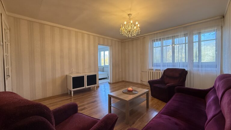 Šviesus 4 kambarių butas Ukmergėje, šalia miško