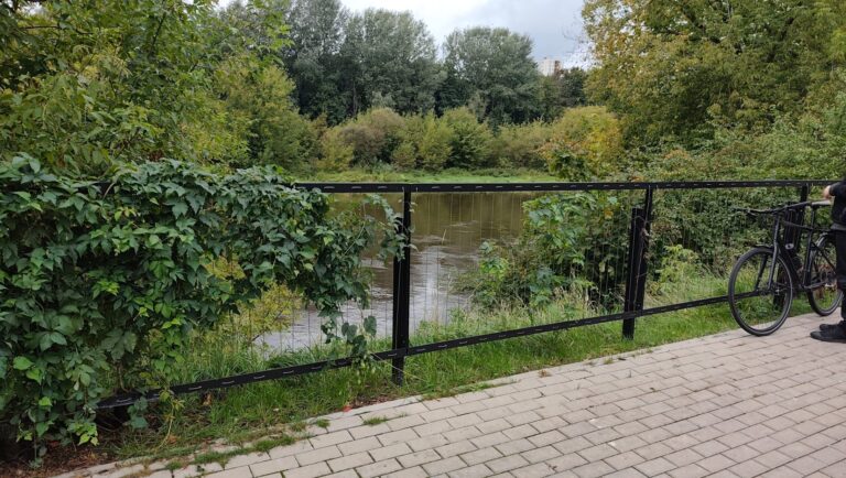 Nuomojamas jaukus ir šviesus 3 kambarių 64 kv. m. butas Antakalnyje su visais baldais ir buitine technika