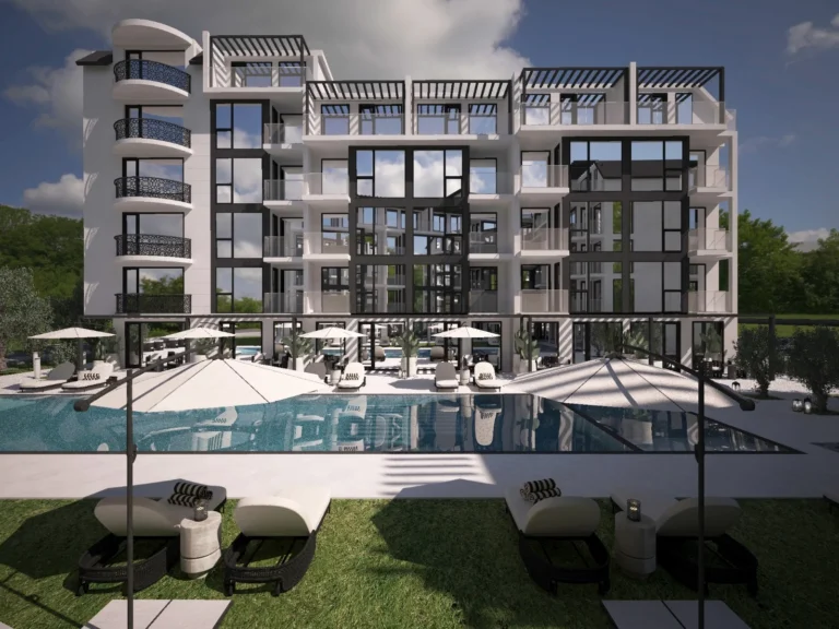 Parduodami 2 kambarių apartamentai B2 su terasa ir baseinu Bulgarijoje