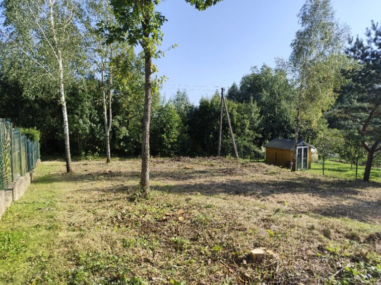 Parduodamas sklypas be statinių Akmeniškių k., SB „Rojus“.